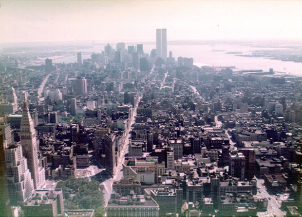 Reverse Image Search Returns Nearly Identical Photo from 36 Years Ago nyc2 mini