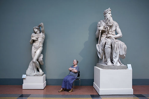 Portraits of Women Guarding Pieces in Russian Art Museums guardian4 mini