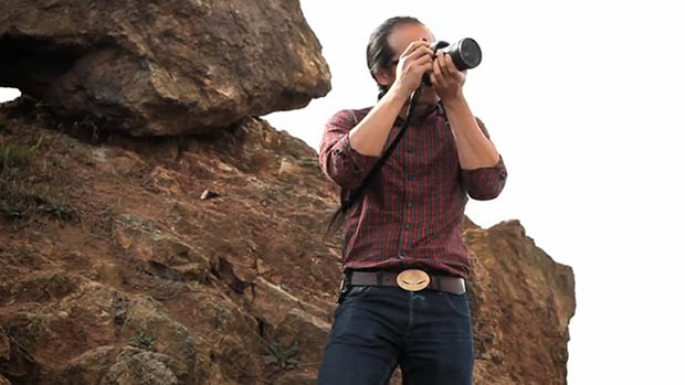 Peak Design Unveils Leash, the Optimus Prime of Camera Straps sling