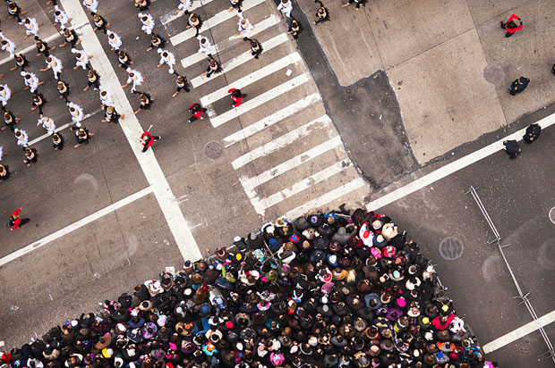 Macys Thanksgiving Day Parade in NYC, Photographed From High Above Thd7J