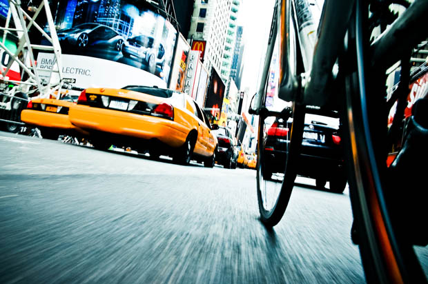 Photographs Showing What New York City Looks Like to a Bicycle nycbybike 1