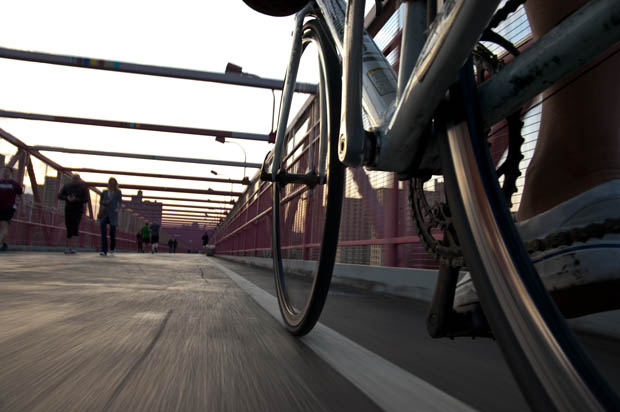 Photographs Showing What New York City Looks Like to a Bicycle nycbybike 5