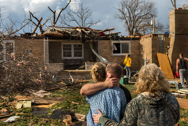 Then-and-Now Photos Capture How Illinois Tornado Victims are Rebuilding ...