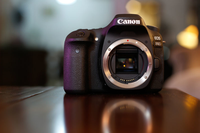 how to turn on lcd screen on canon 80d quotation